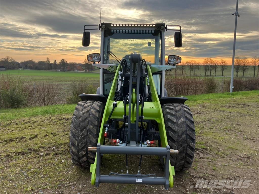 CLAAS Torion 530 輪胎式裝載機