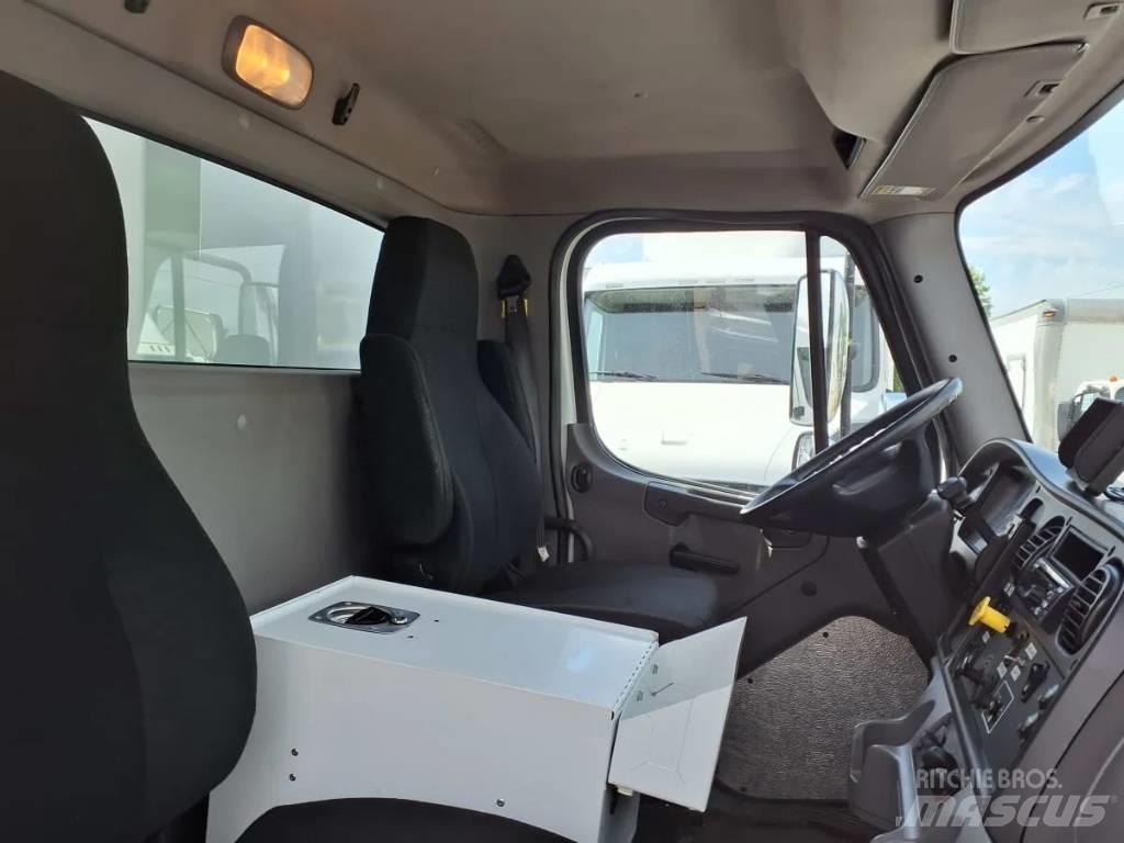 Freightliner M2 飲料運輸卡車