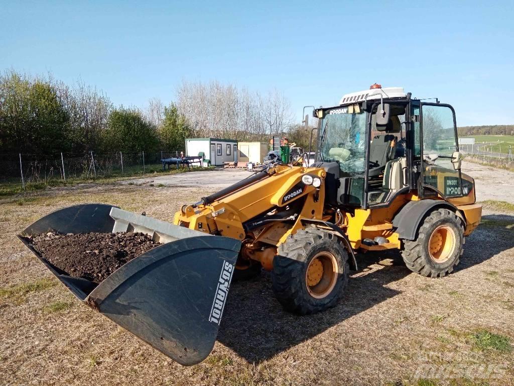 Impodan DN30T 伸縮輪式裝載機