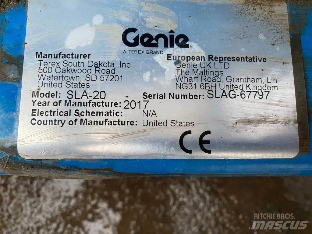 Genie SLA 20 行走控制式堆積機