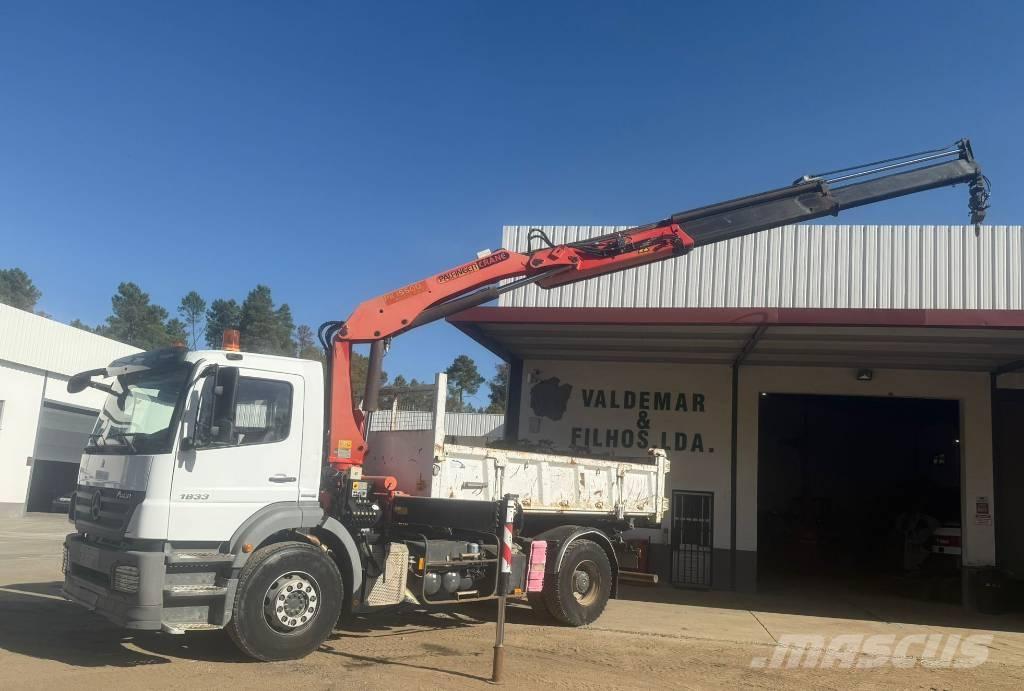 Mercedes-Benz 1833 傾卸式卡車