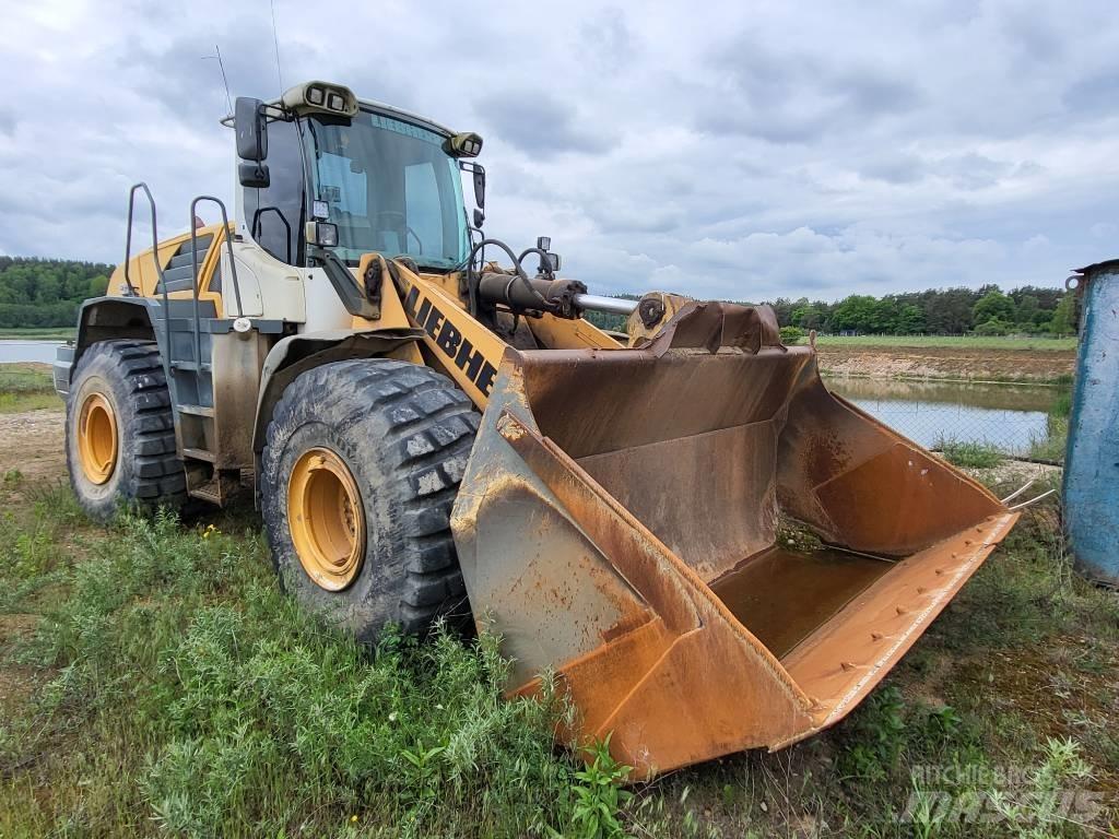 Liebherr L 566 輪胎式裝載機