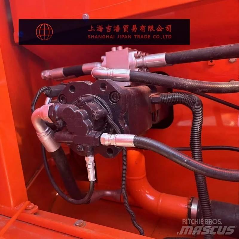 Doosan DX 150 中型挖土機/掘鑿機/挖掘機 7t-12t