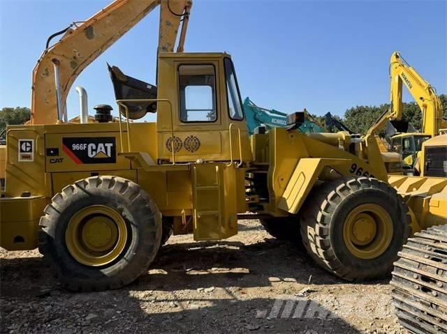 CAT 966 F 輪胎式裝載機