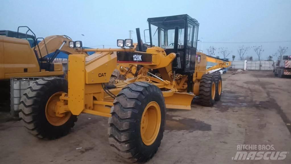 CAT 120 K 平土機