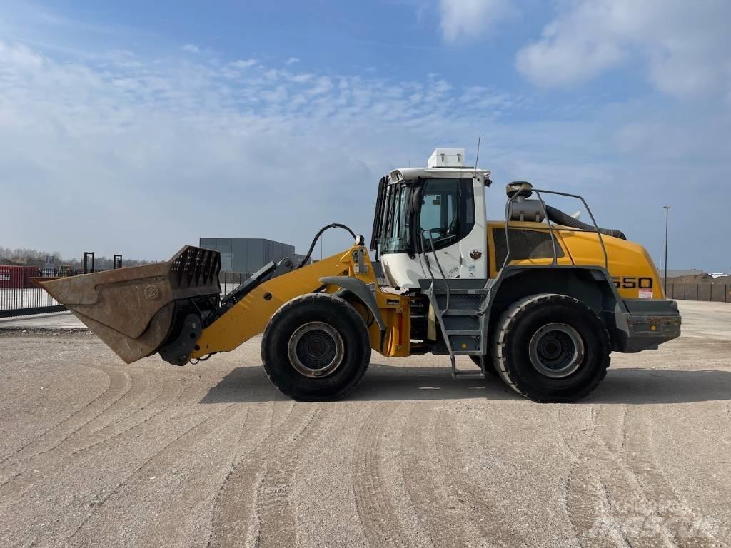 Liebherr 550 CDC + BSS 輪胎式裝載機