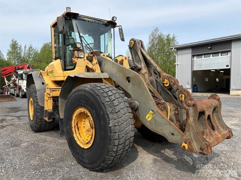 Volvo L120F 輪胎式裝載機