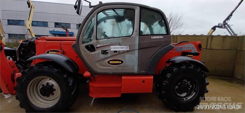 Manitou MT1440 伸縮臂操作車