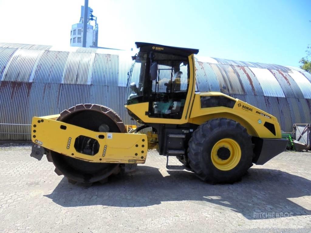 Bomag BW 213 PDH-5 單輪滾壓機
