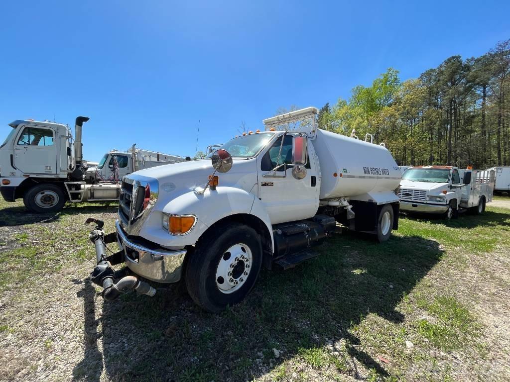 Ford F 750 XL SD 水車
