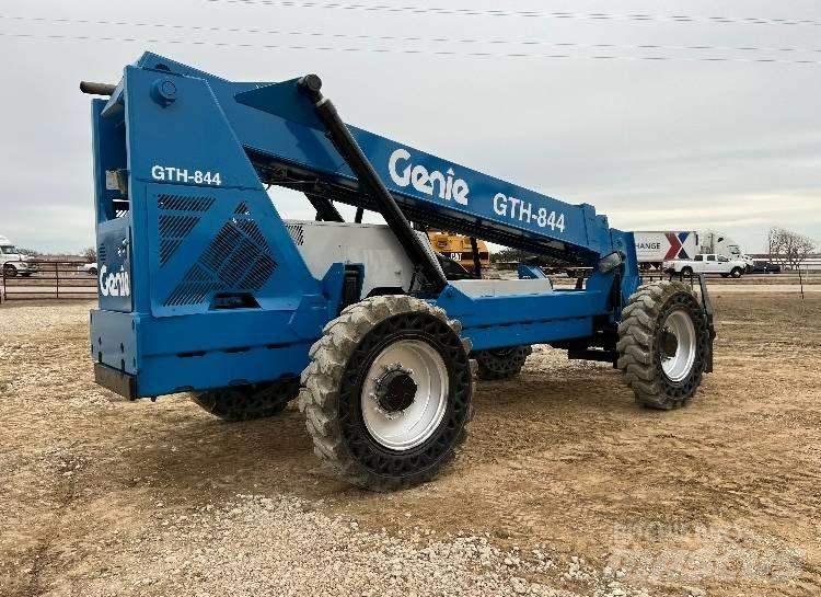 Genie GTH844 伸縮臂操作車