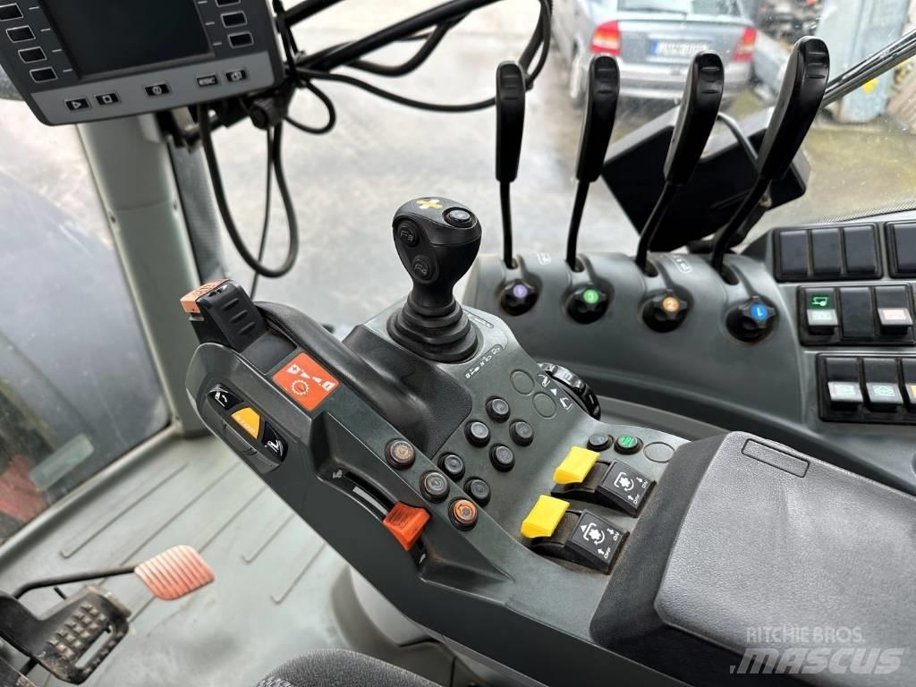 CLAAS Axion 810 CIS 曳引機