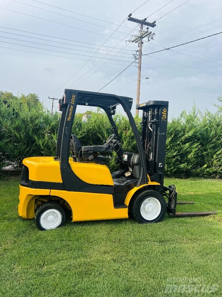 Yale 2500D 柴油卡車