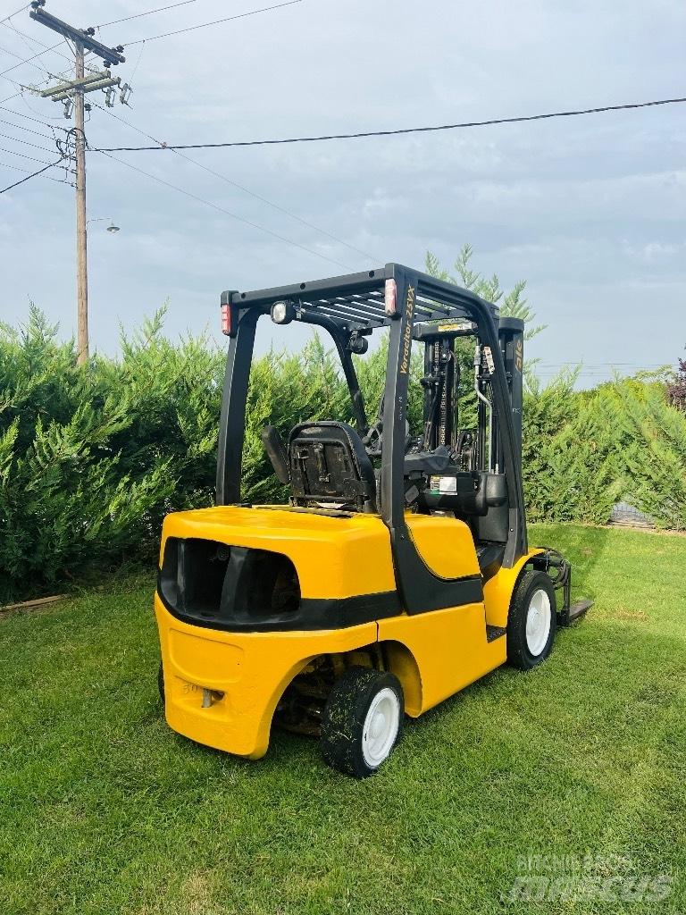 Yale 2500D 柴油卡車