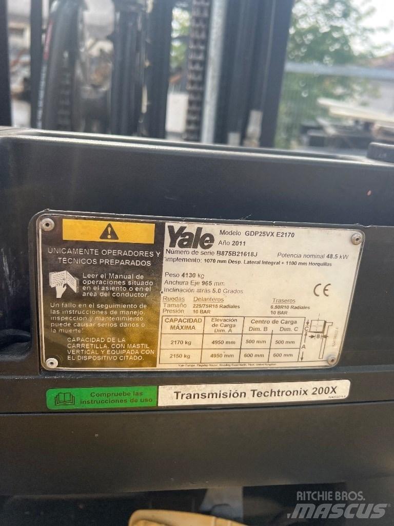 Yale 2500D 柴油卡車