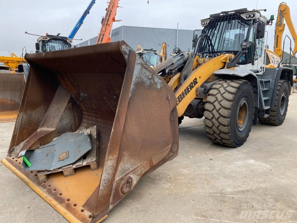 Liebherr L 556 輪胎式裝載機
