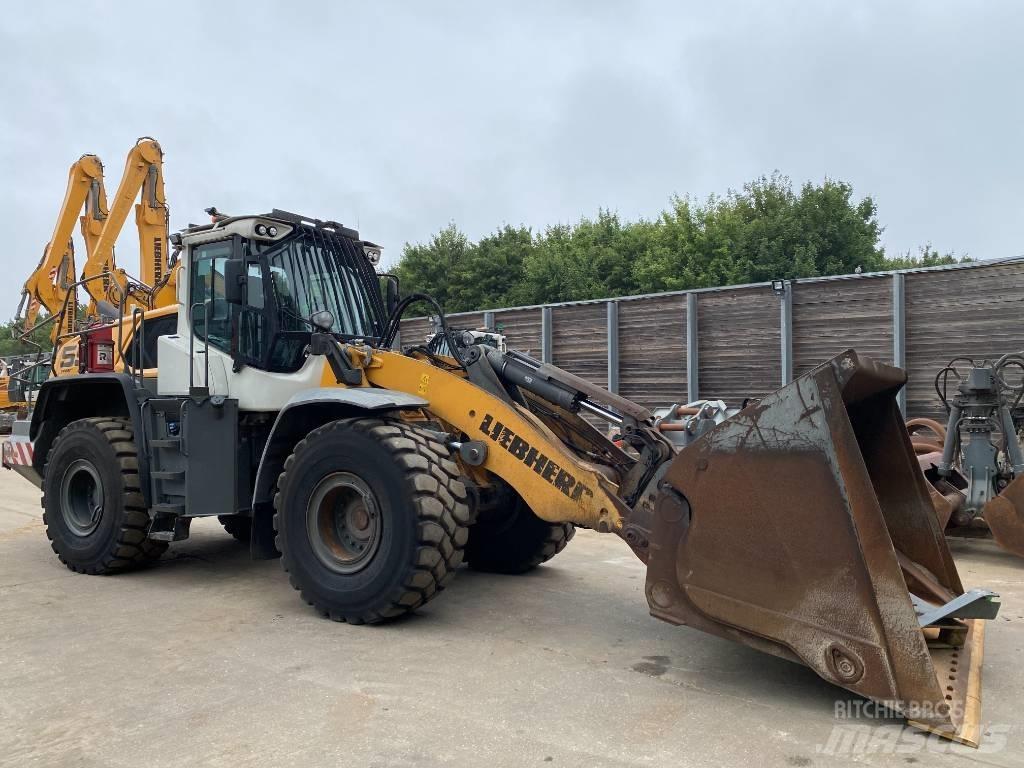 Liebherr L 556 輪胎式裝載機
