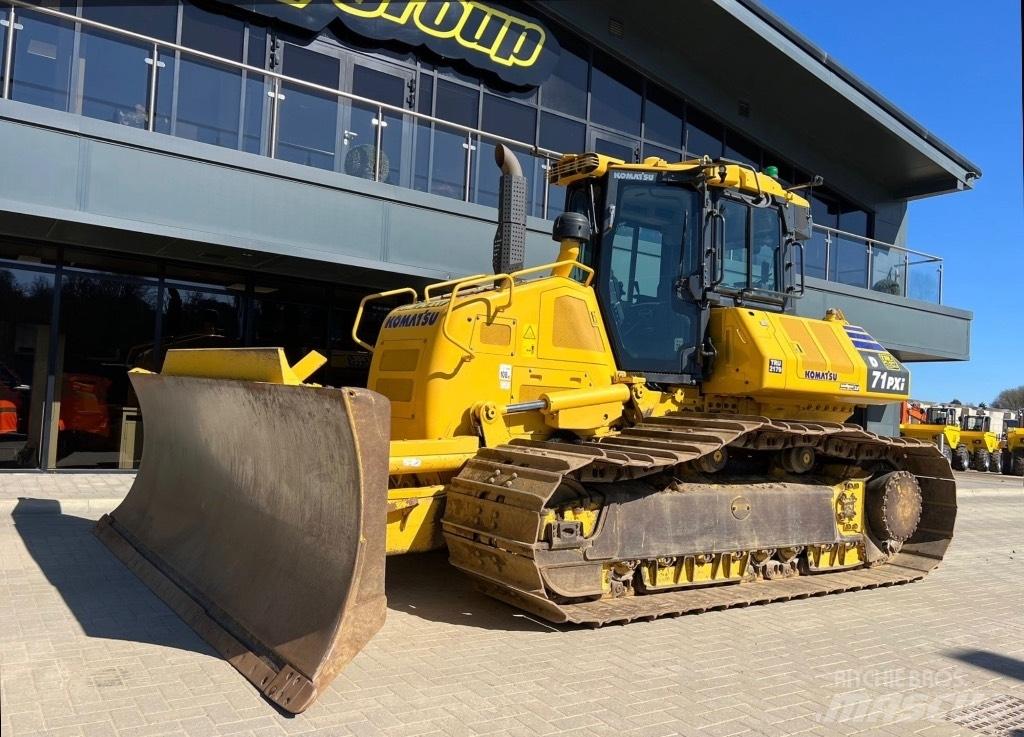 Komatsu D 71P Xi 履帶推土機