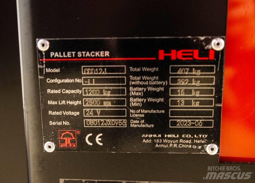 Heli CDD 12 行走控制式堆積機