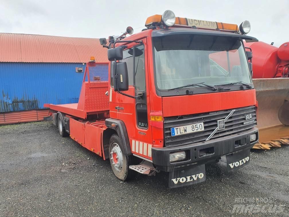Volvo FL614 救援車