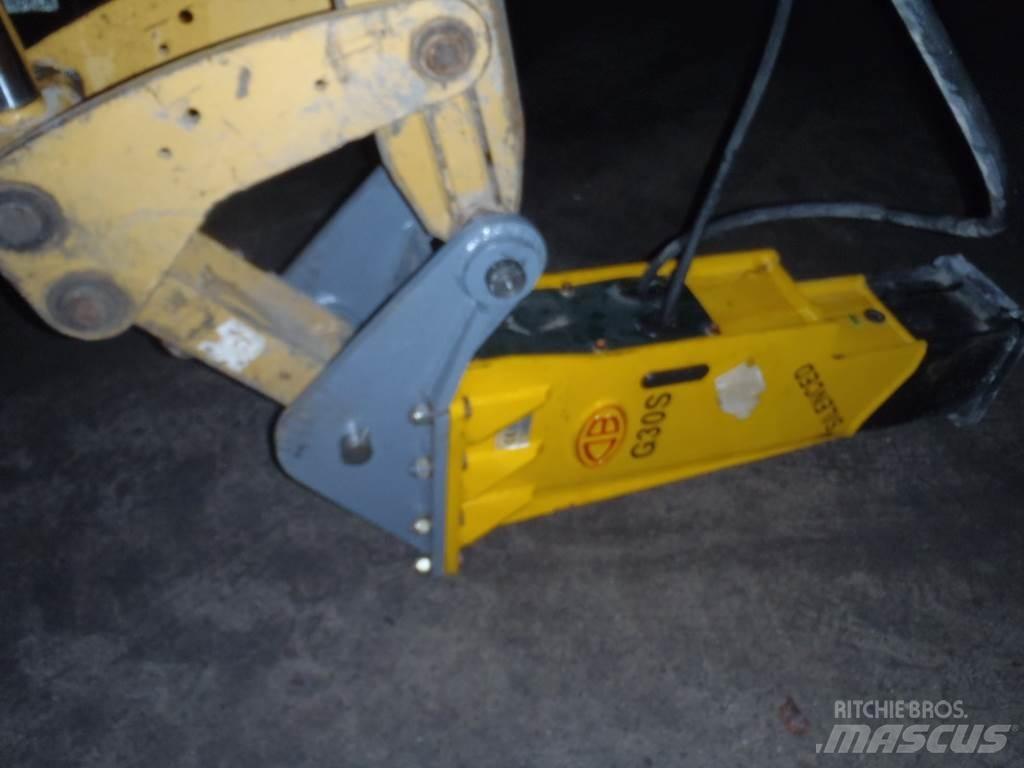  TUR DB G30S 445kg 鐵鎚/碎石機