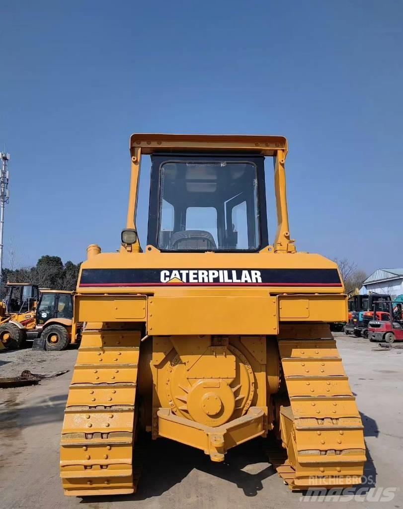 CAT D 6 R 平土機