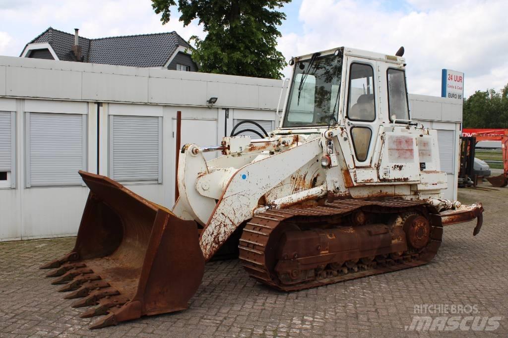 CAT 953 推土機