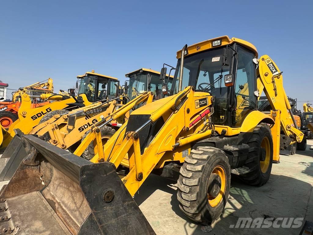 JCB 3 XC 反鏟裝載機