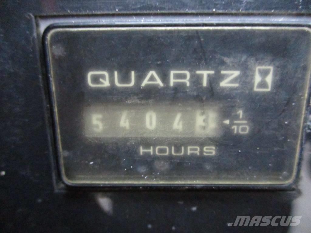 JLG 510 AJ (557) 緊湊型自走式伸縮臂式升降機