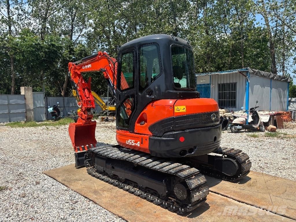 Kubota U 55 小型挖土機/掘鑿機<7t(小型挖掘機)