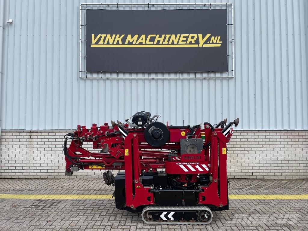 Hoeflon C6 SOLD 小型起重機