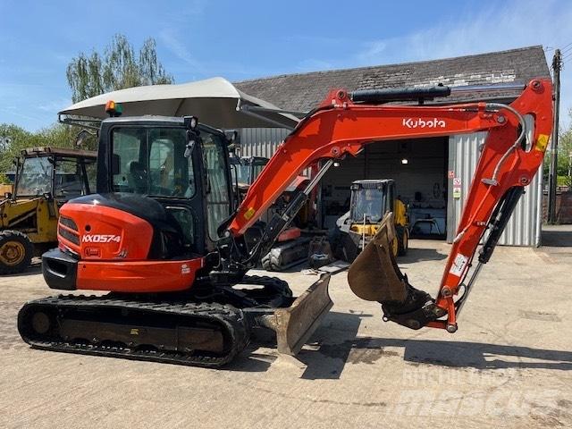 Kubota KX 057-4 小型挖土機/掘鑿機<7t(小型挖掘機)