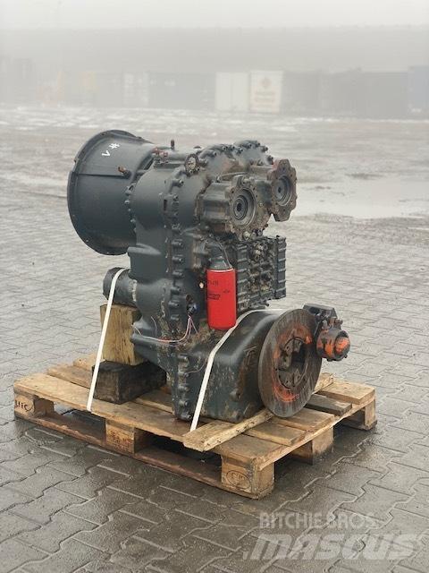 Hitachi ZF 4WG-210 傳動裝置
