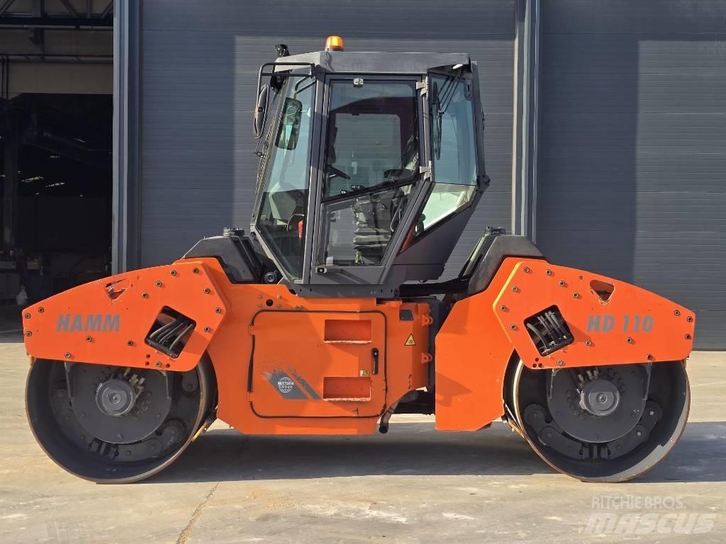 Hamm HD 110 雙輪滾壓機