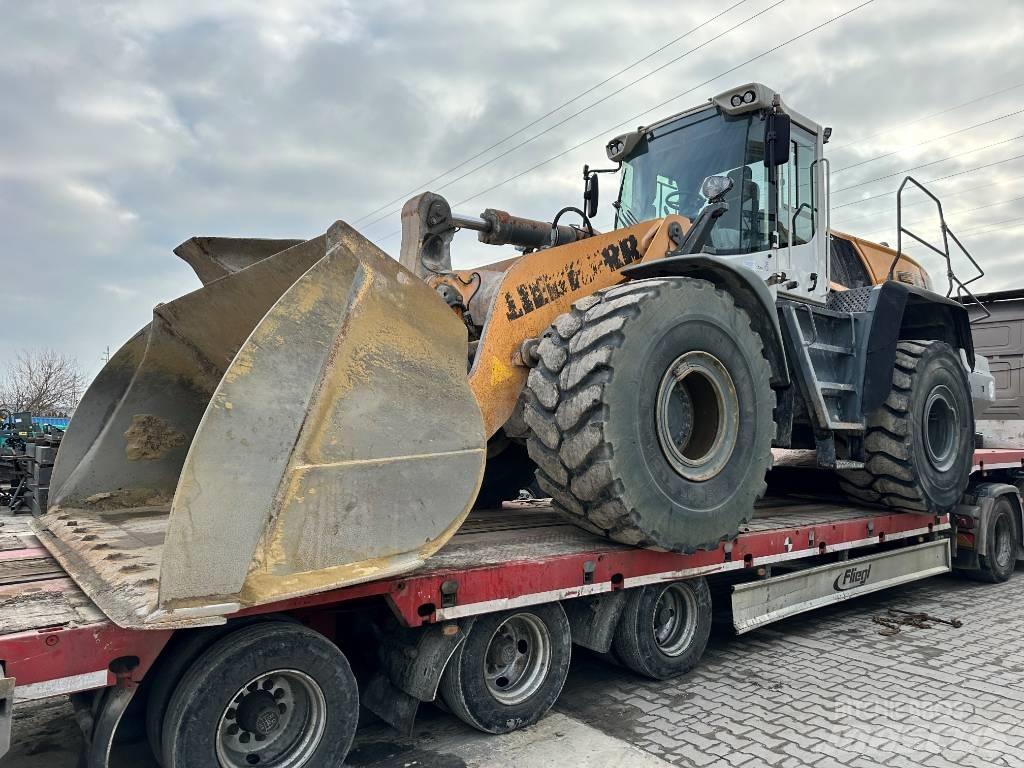Liebherr L 566 輪胎式裝載機
