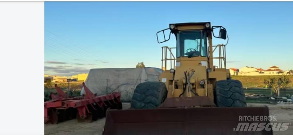 CAT 824 C 輪式推土機