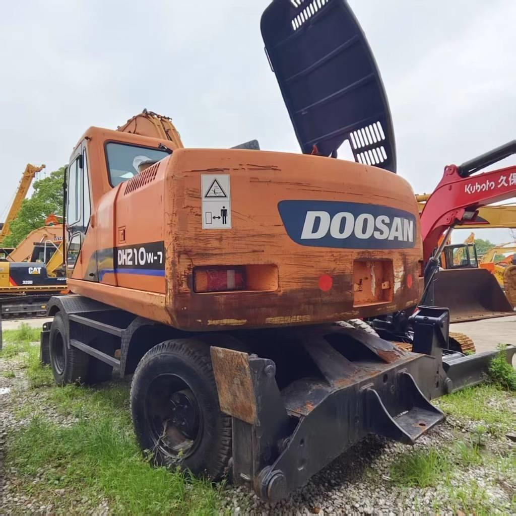 Doosan DH 210 W-7 旋轉式挖土機/掘鑿機/挖掘機