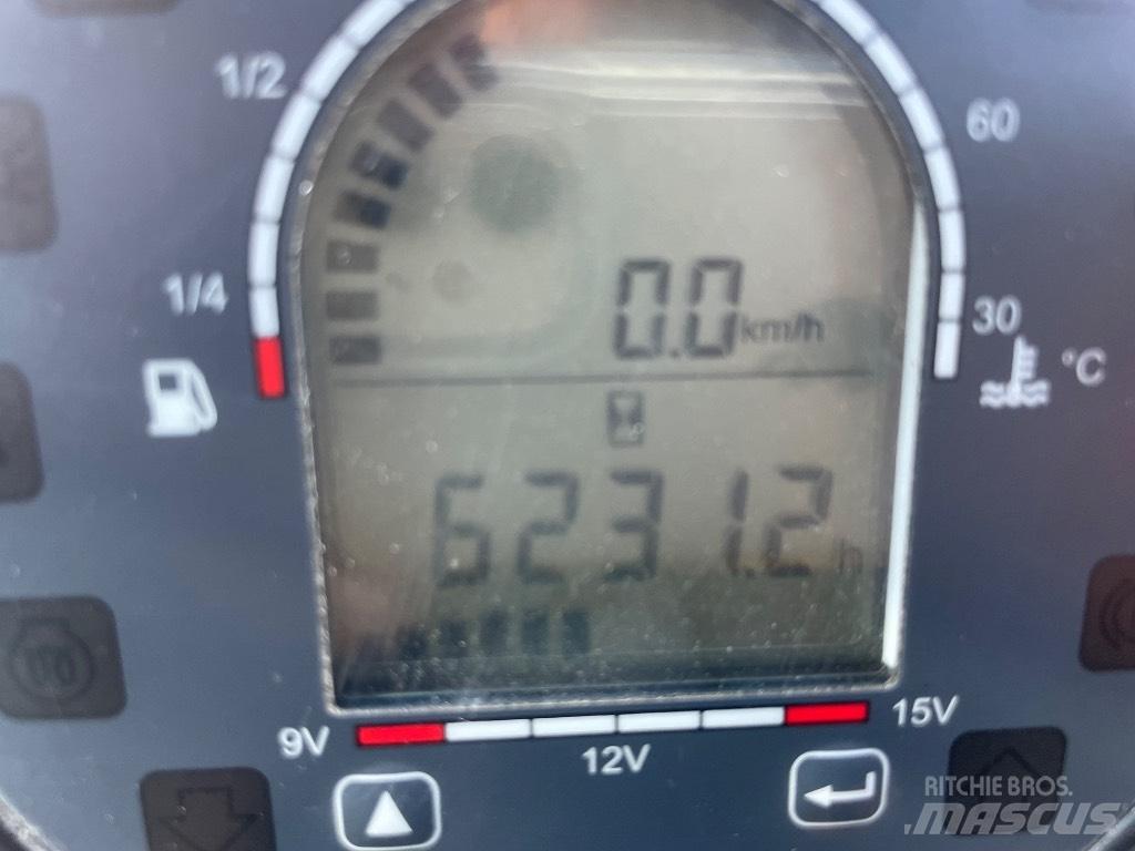 Nilfisk CR 3500 掃倉機