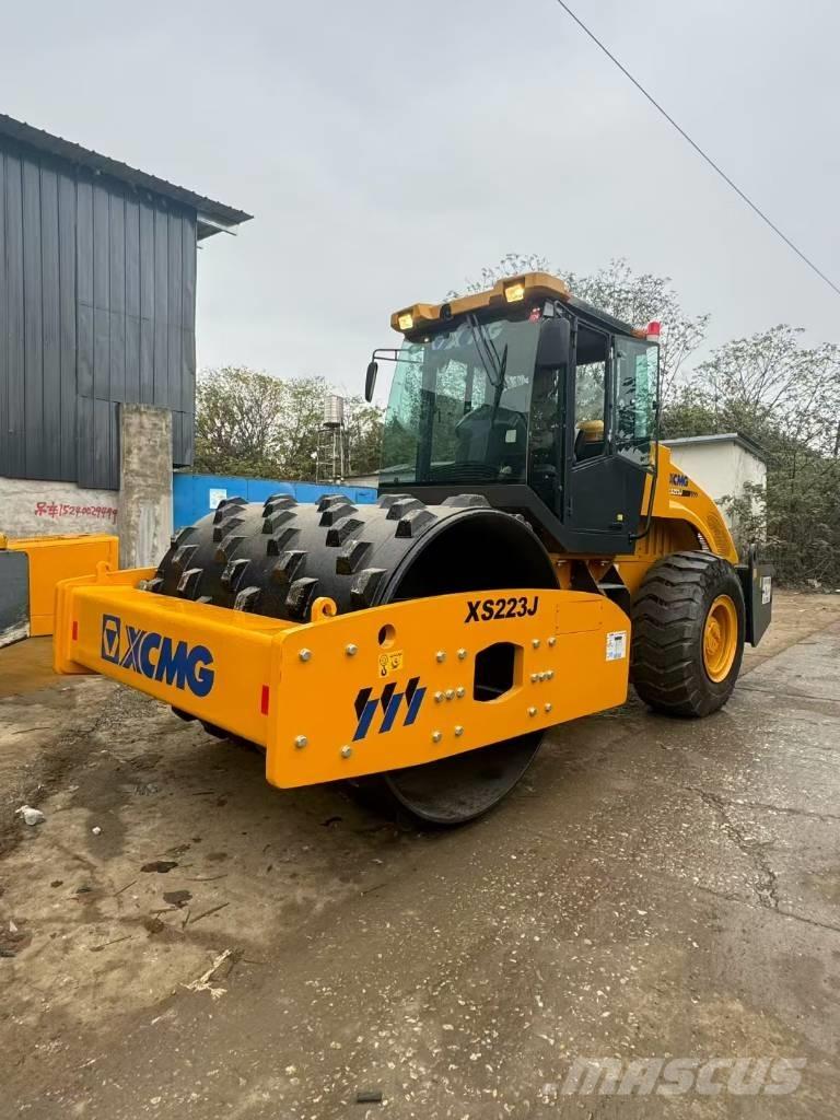 XCMG XS223J 單輪滾壓機