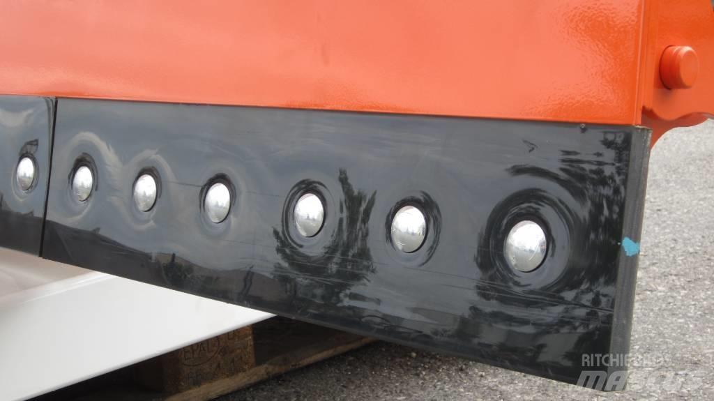 M3 Snow Plow SB 其他地面照料機械
