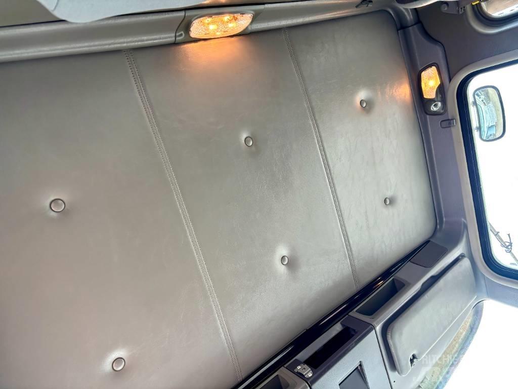 Kenworth T 800 曳引機組件