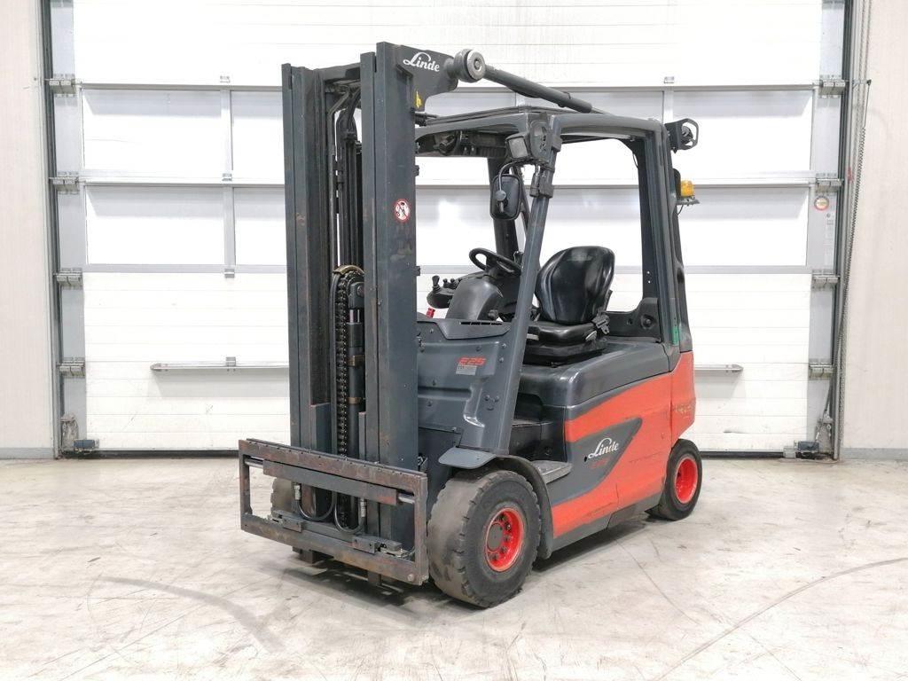Linde E25-01 電動堆高機