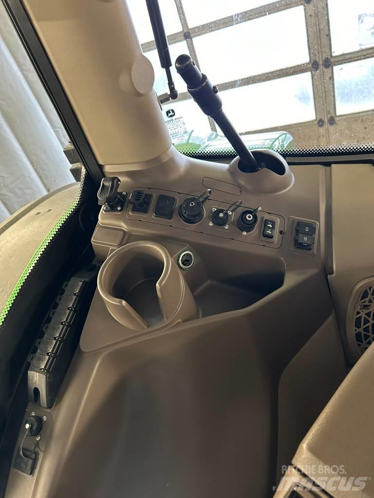 John Deere 6R 215 曳引機