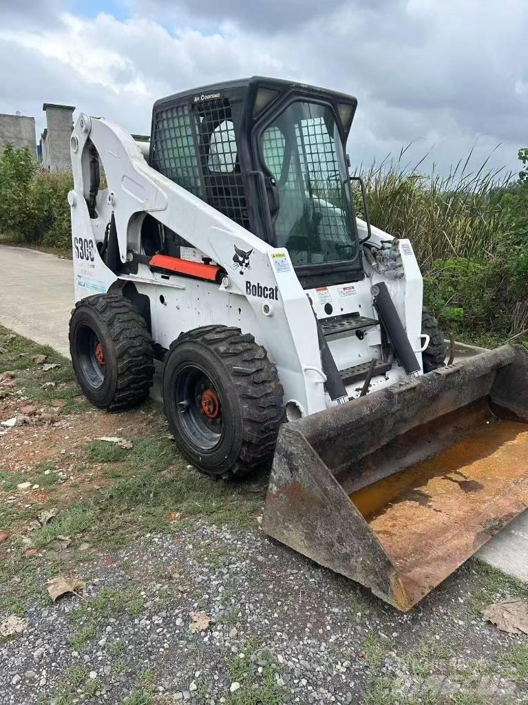 Bobcat S 300 滑移轉向裝載機