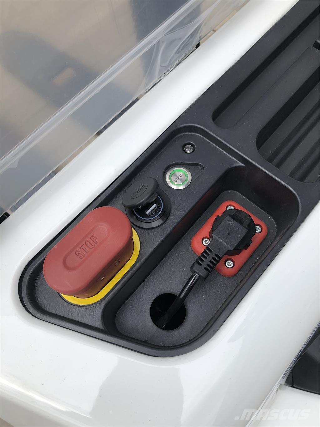 Bobcat LSM12N 自走式堆積機