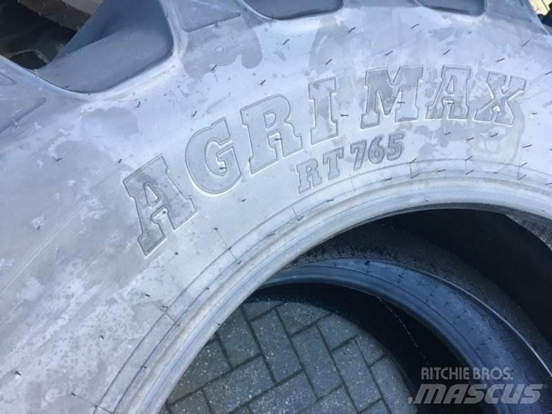 BKT 520/70 R 38 輪胎、車輪和輪圈