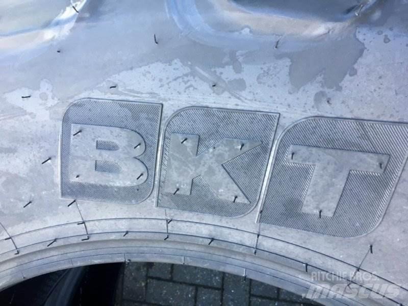 BKT 520/70 R 38 輪胎、車輪和輪圈