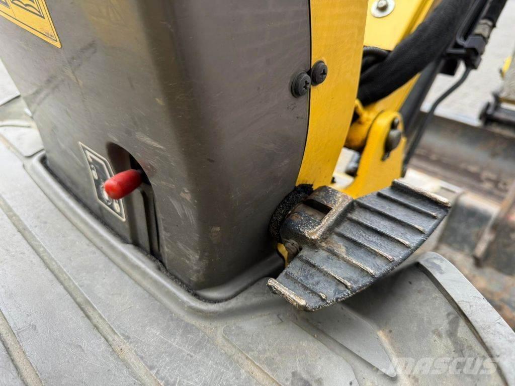 Yanmar YAN SV08 小型挖土機/掘鑿機<7t(小型挖掘機)
