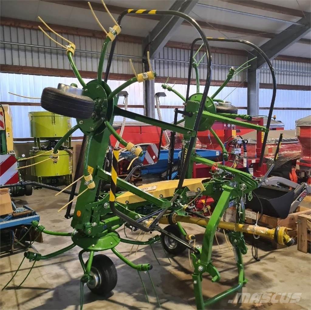 Krone VENDRO 560 耙與翻草機