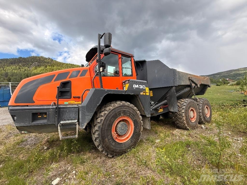 Doosan DA 30 鉸接式起吊車